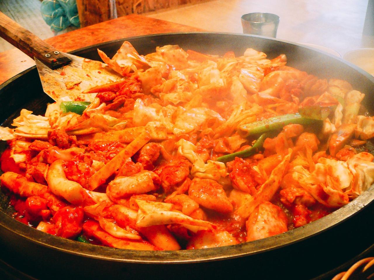 12 Delicious Meals You Have To Eat In Seoul, South Korea! - Hand ...